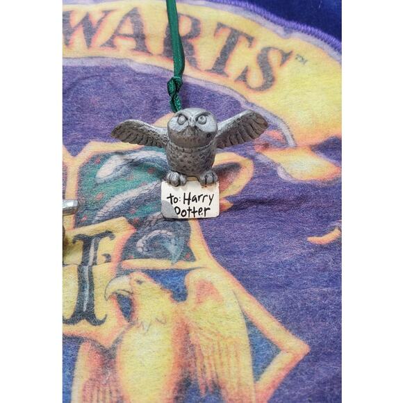 VTG Hallmark Harry Potter Ornaments and Hogwarts Crest Ornament Display Banner - Picture 3 of 11